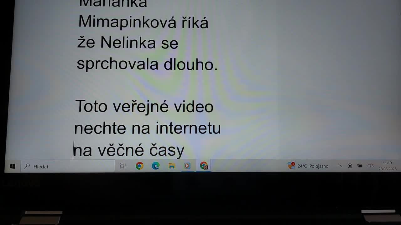28 6 2025 princezna Marianka Mimapinková mluví s překladačem 1 mp4