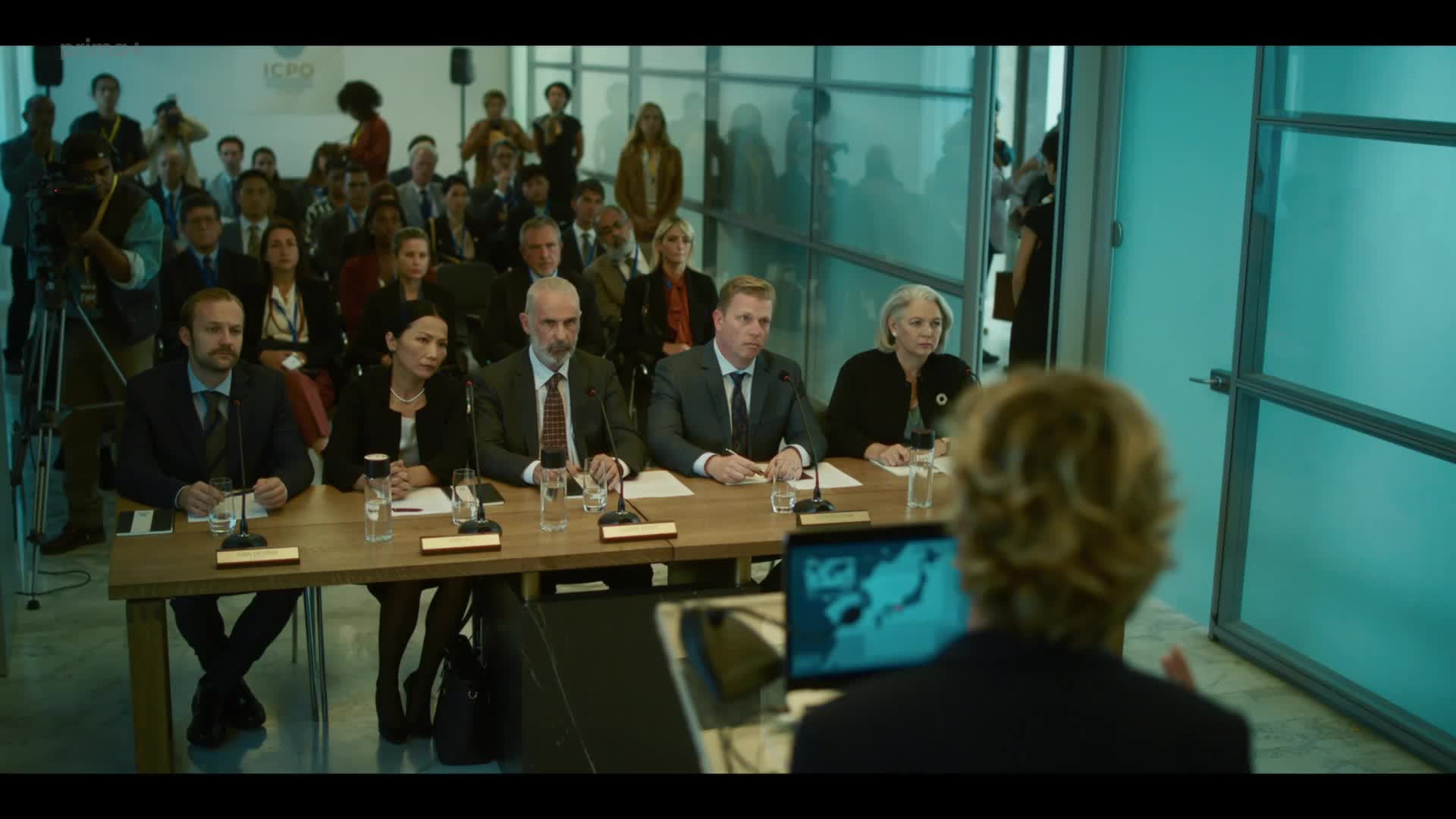 Abysses S01E06 08 2023 CZ dab 1080p Episode 6 mp4