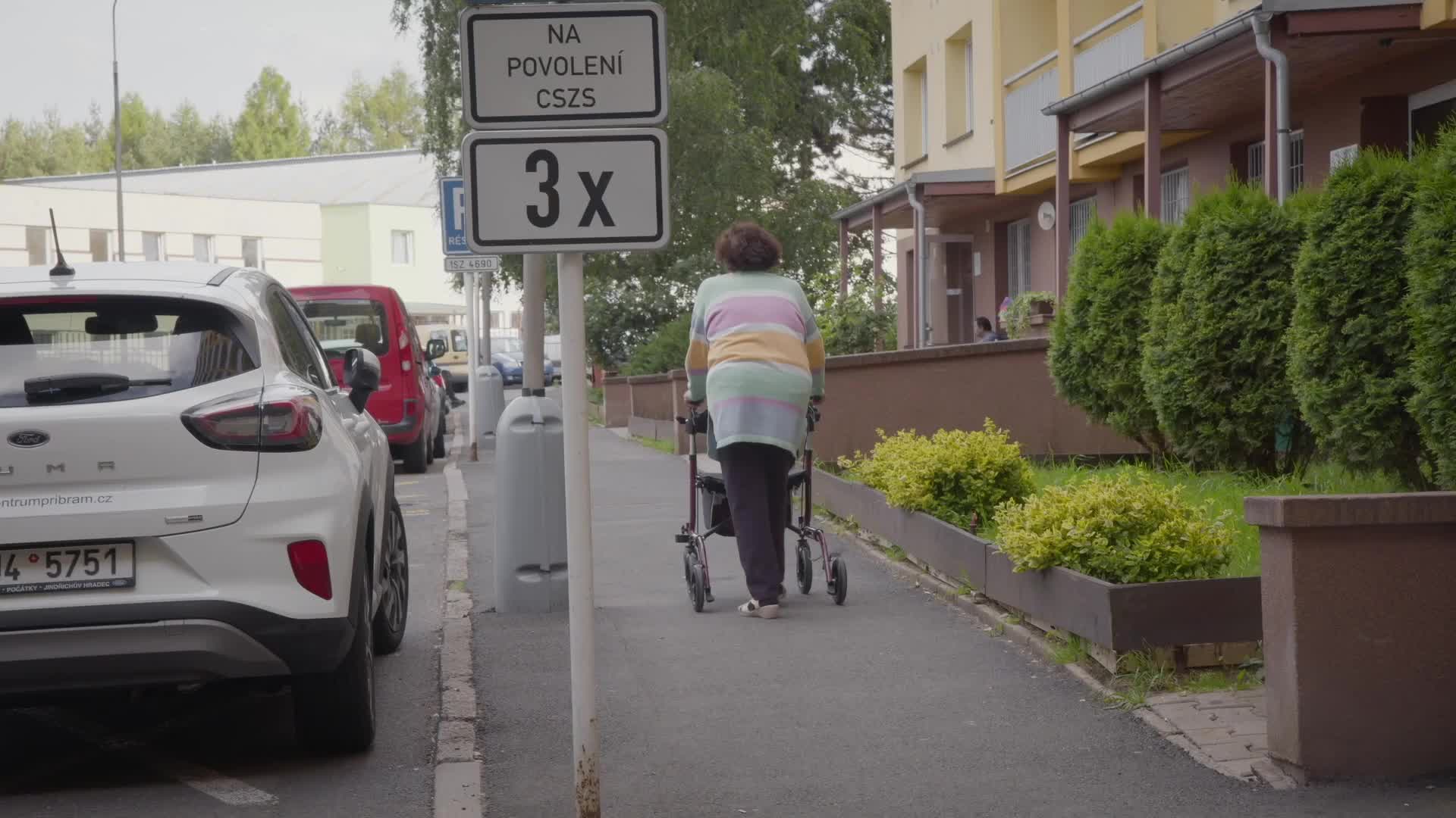 Republika příbram S01E06 08 2025 CZ dab 1080p „Turek není nácek, maximálně debil “ Kamery snímaly promluvy šéfa Motoristů mp4