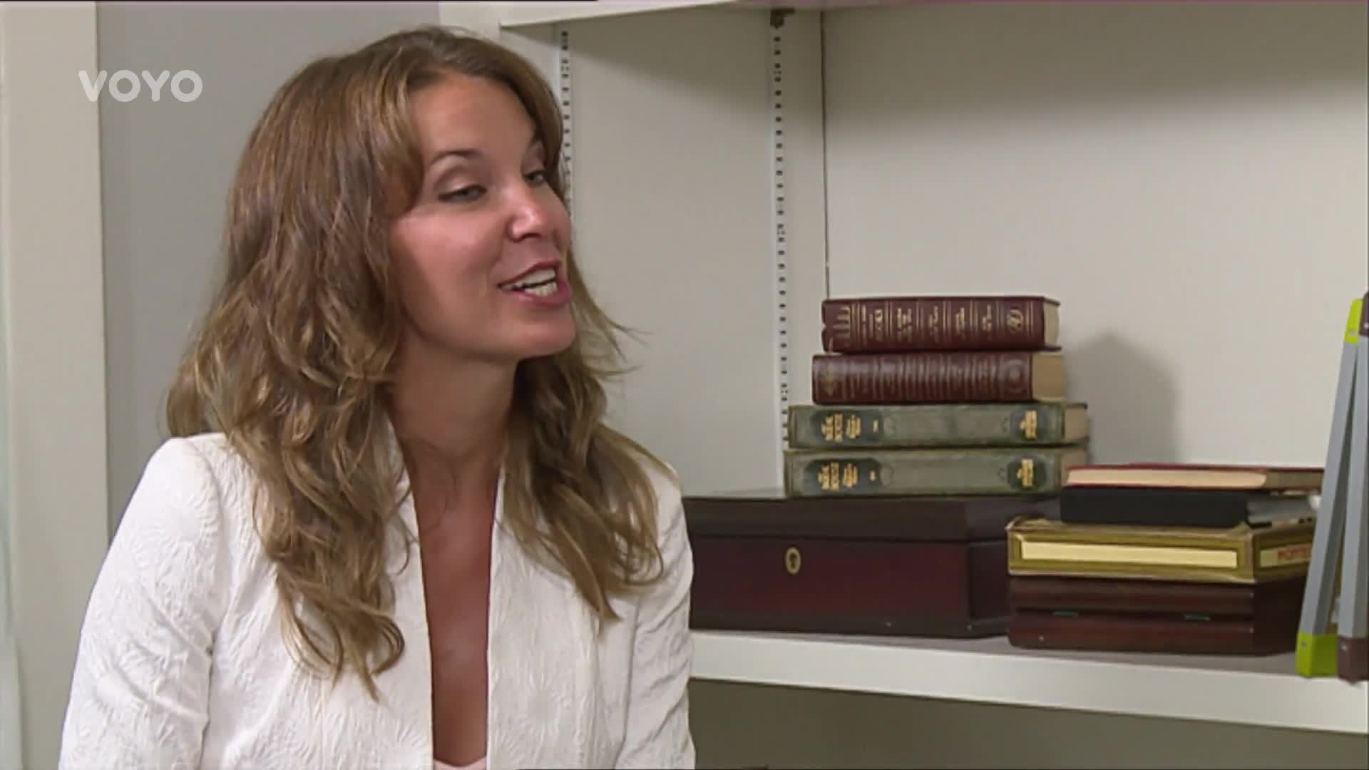 Válka skladů Kanada S02E10 36 2015 CZ dab 1080p Roy si značí své území mp4