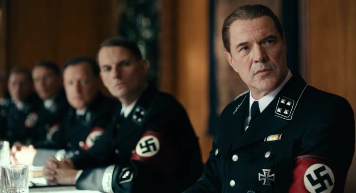 Nikdy neodvracej zrak (Tom Schilling, Sebastian Koch, Paula Beer 2018 Drama Thriller Historický Bdrip 1080p ) Cz dabing mkv