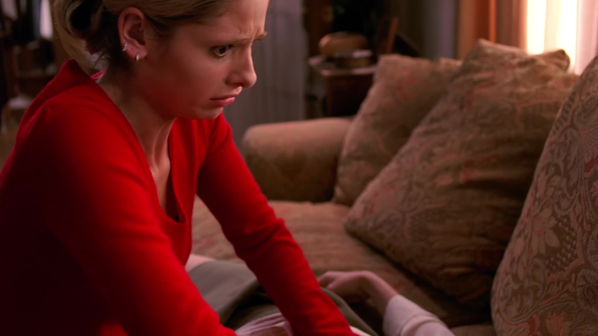 Buffy, přemožitelka upírů S05E16 22 2000 CZ dab 1080p Tělo mkv