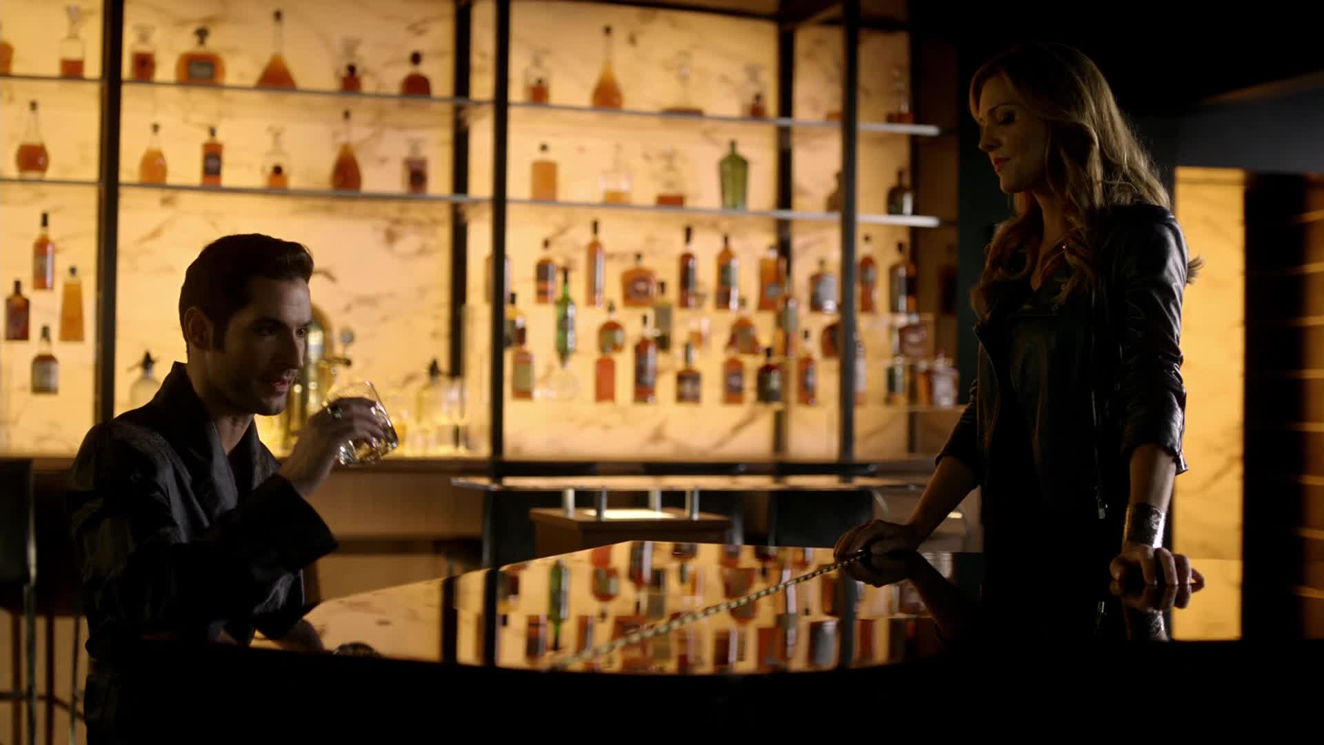 Lucifer S02E11 18 2016 CZ dab 1080p Stevardka Interruptus mkv