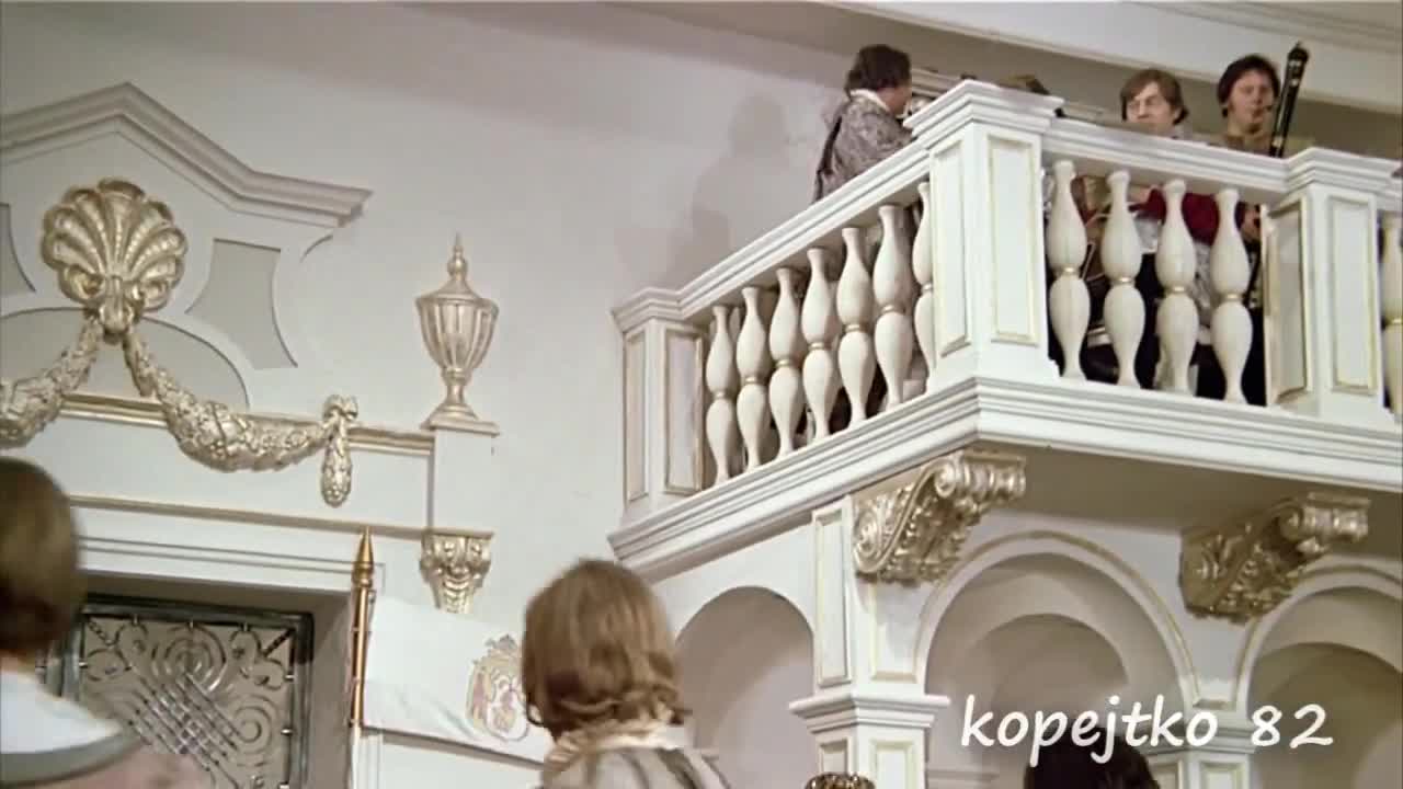 Popelka remix na Bále mp4