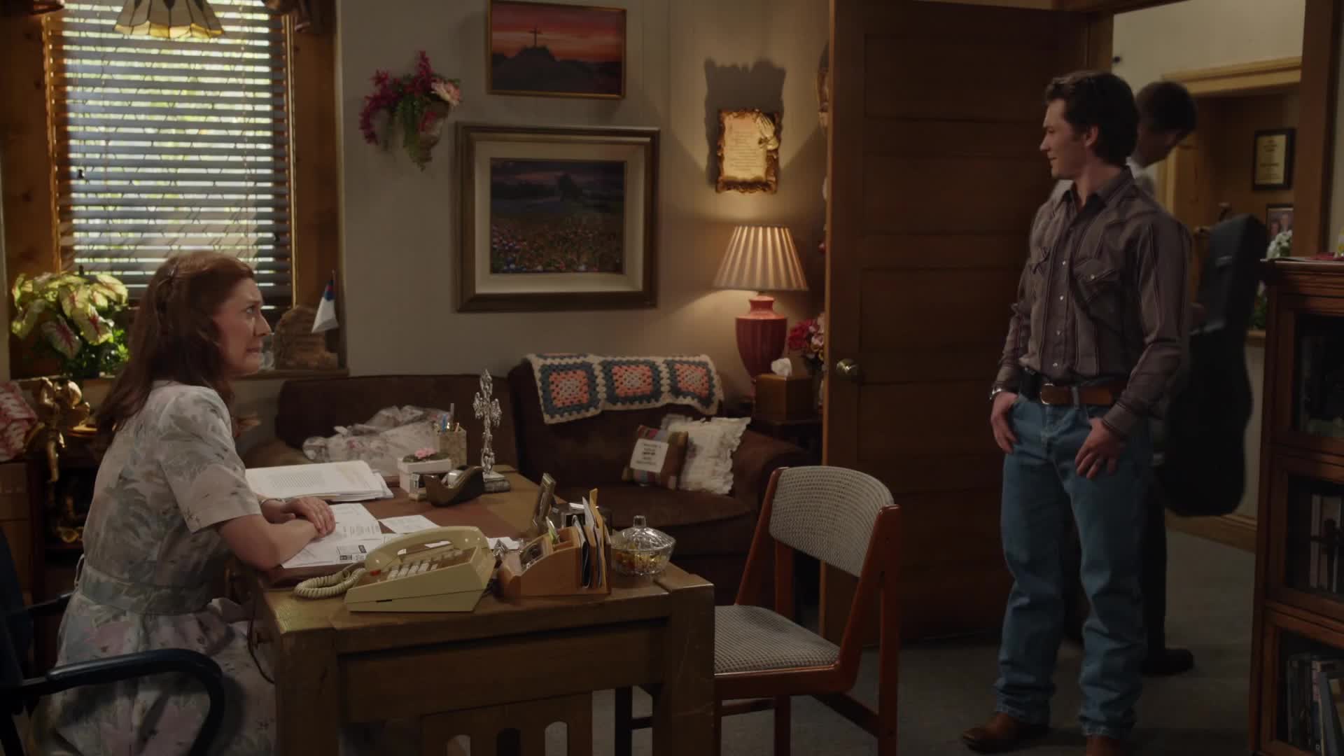 Georgie a Mandy Poprvé svoji S02E07 22 2025 CZ dab 1080p Autobusová lavička a víra z Wazoo mkv