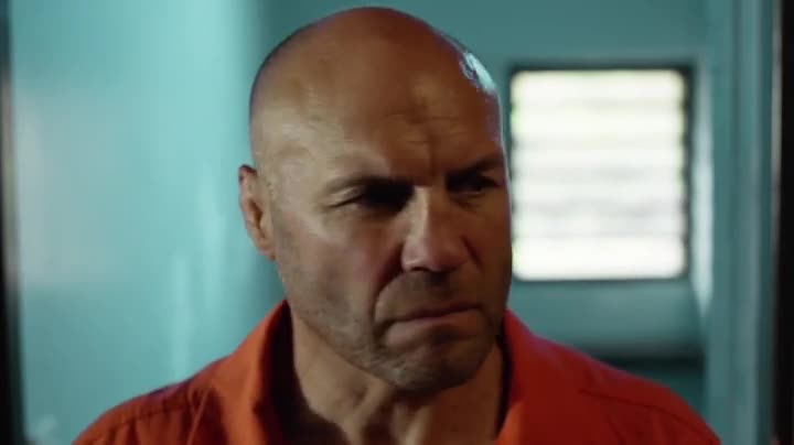 Hawaii 5 0 S08E01 Nenasytný oheň cz tit avi