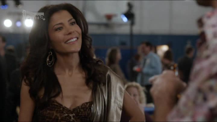 Rizzoli Isles Vraždy na pitevně 02x13 Ne moc sladkých sedmnáct avi