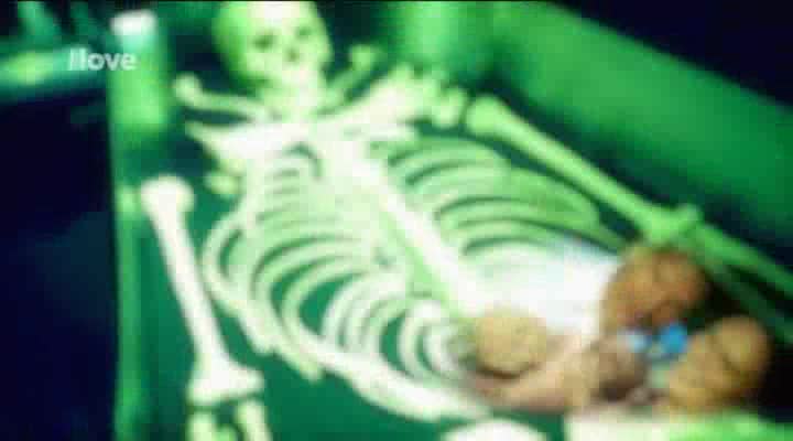 Sběratelé kostí 08x16 Kamarádka v nouzi avi