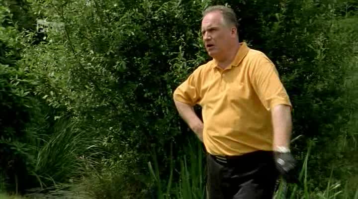 Vraždy v Midsomeru s12 067 Osudná třináctá jamka avi