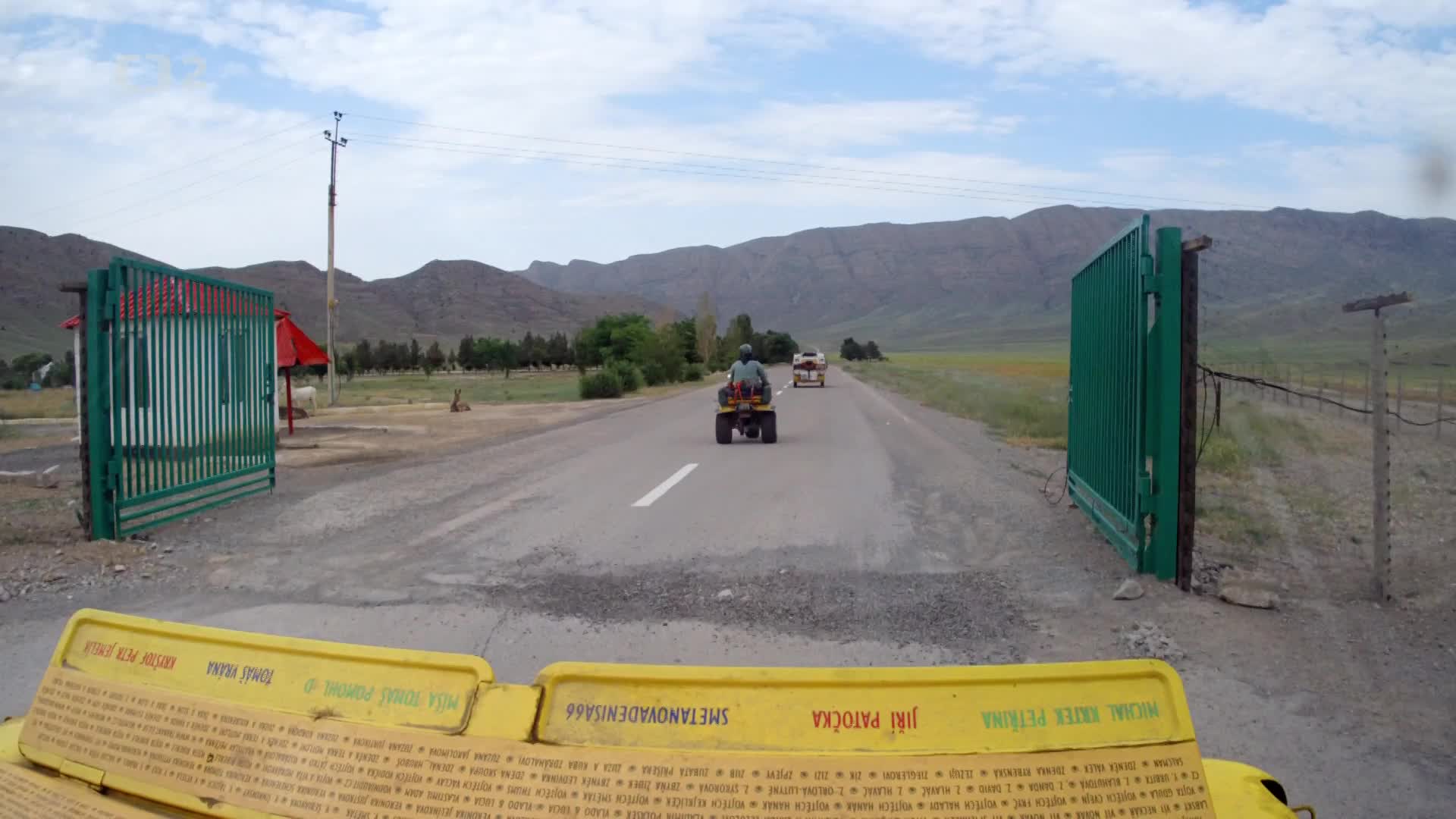 Žlutou žábou až do Mongolska S01E05 12 2026 CZ dab 1080p Od totality k absurditě mp4