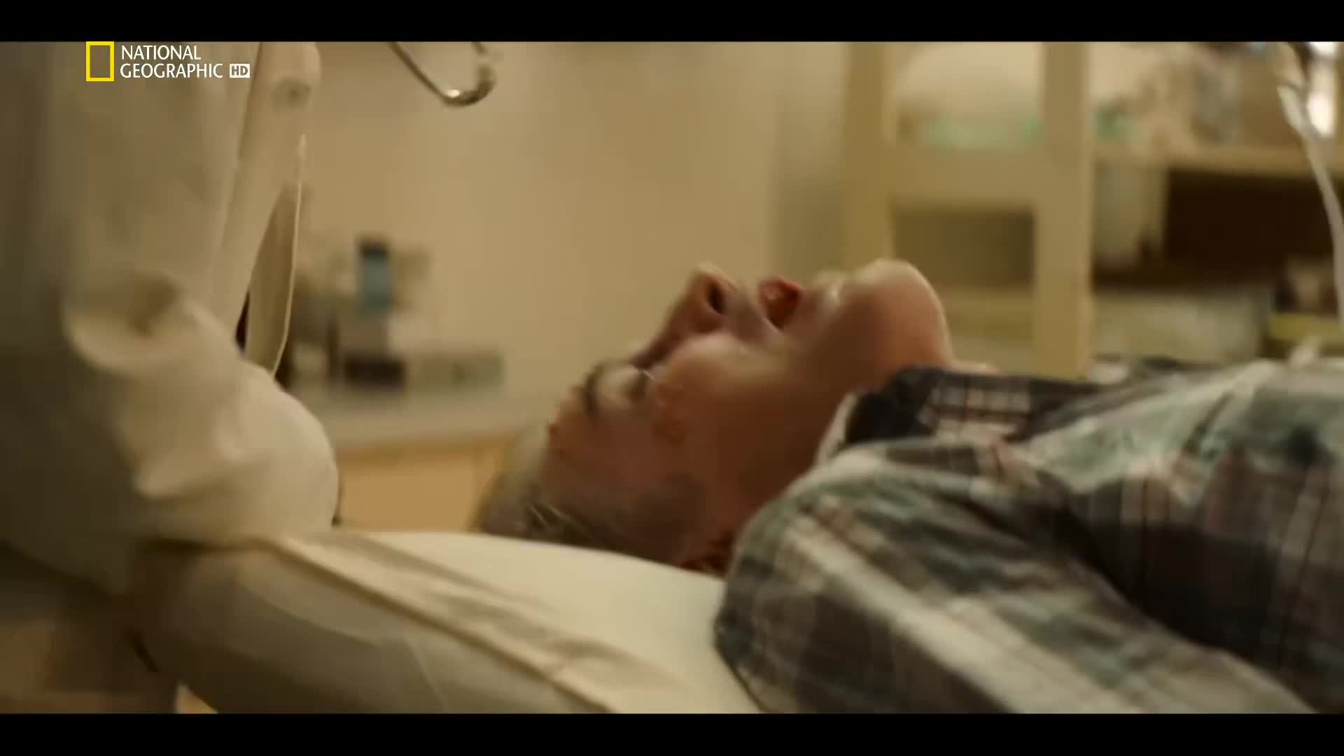 Zákeřná Ebola S01E01 Příchod CZ mkv