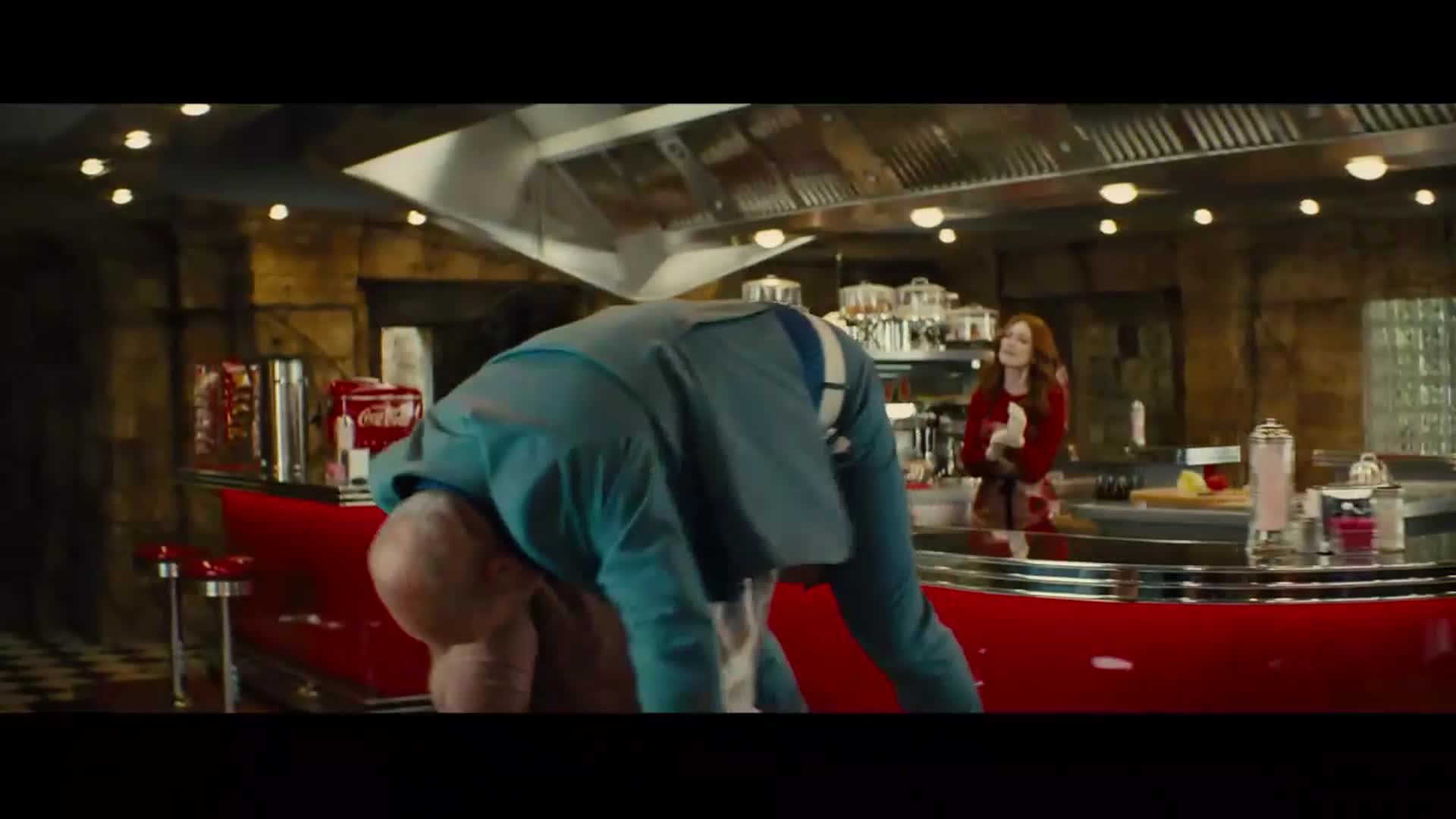 Kingsman Zlatý kruh (Mark Strong,Colin Firth,Julianne Moore,Halle Berry 2017 Akční Dobrodružný Komedie Bdrip 1080p ) Cz dabing mkv