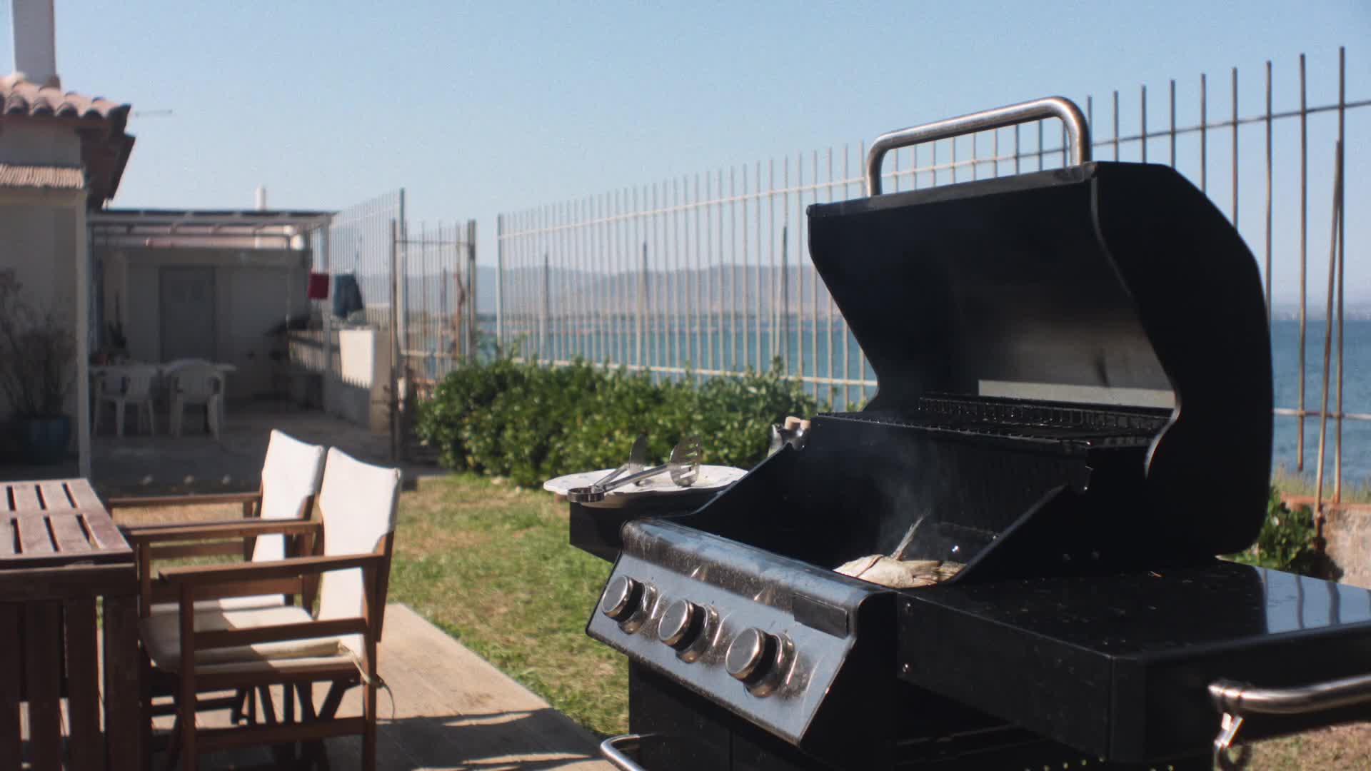 Horké mléko 2025 CZ dabing HD 1080p mkv