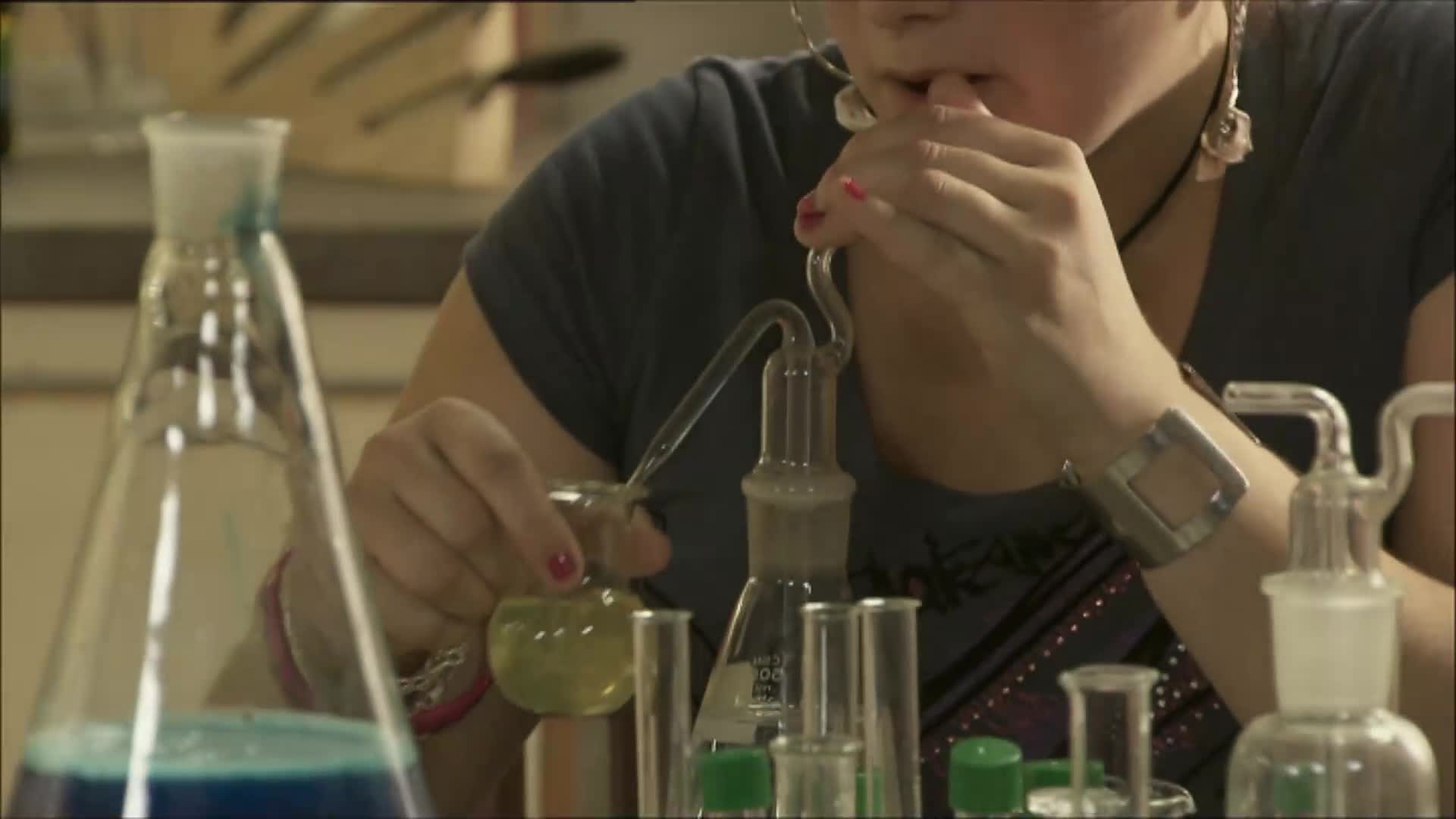 Rodinka {2010} komedie, rodinný 1080p mkv