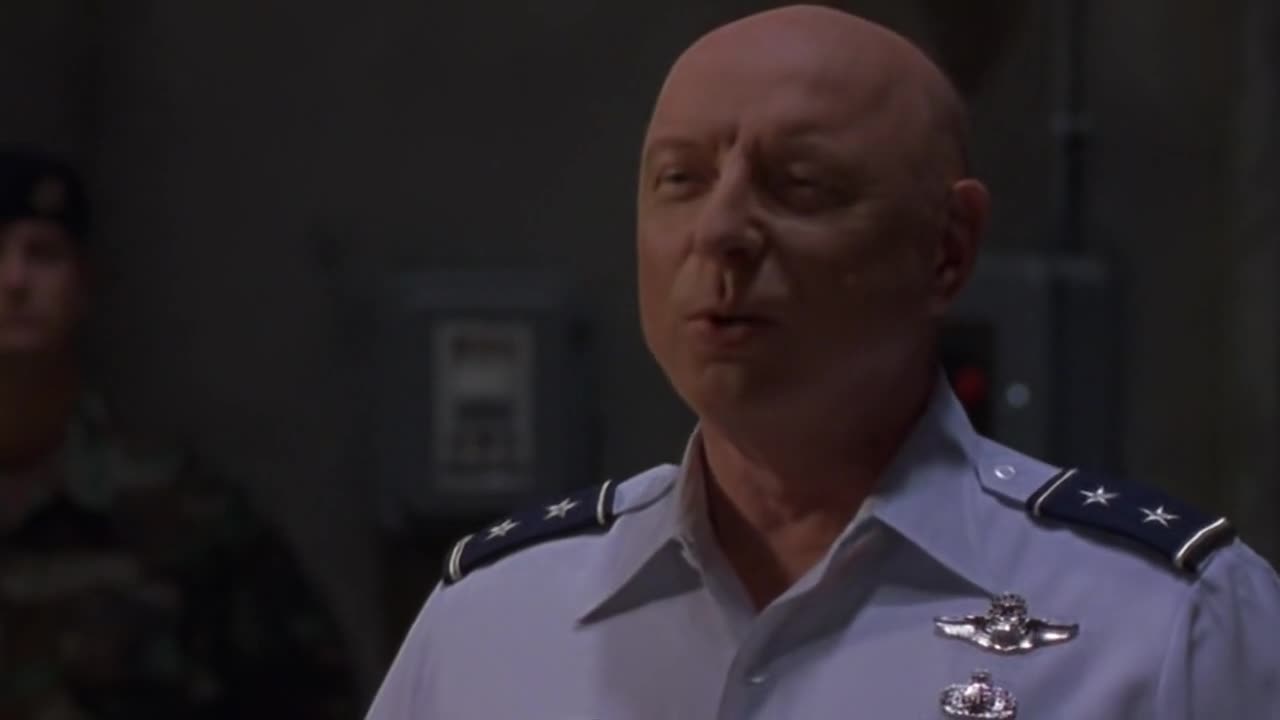 Hvězdná brána SG1 S02E07 Zpráva v láhvi mkv