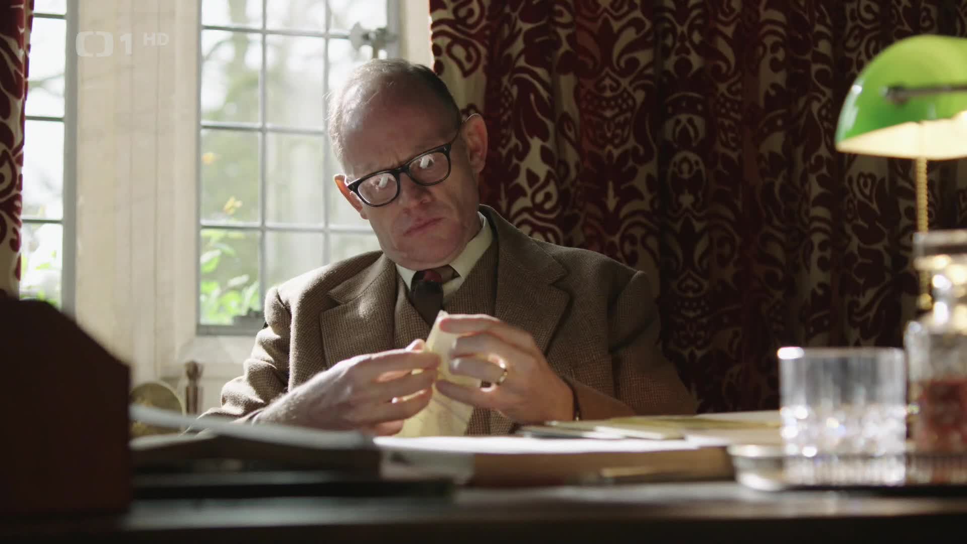 Otec Brown 09x02 Hadí jazyk mkv