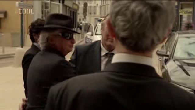 Kurýr S01E01 12 2012 CZ dabing 360p SD Trojsky kun pod kapotou avi