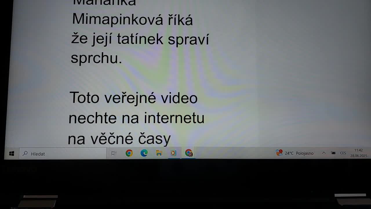 28 6 2025 princezna Marianka Mimapinková mluví s překladačem 2 mp4