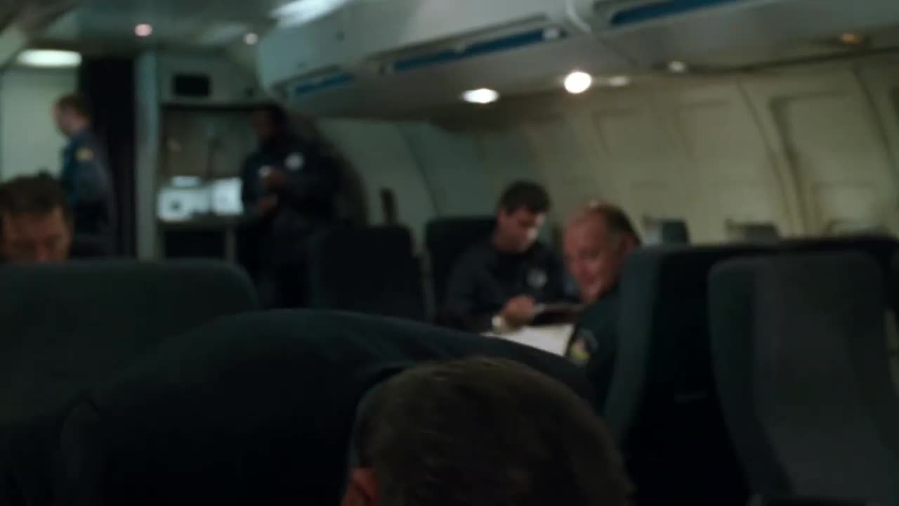 Šerifové (Tommy Lee Jones,Wesley Snipes,Robert Downey Jr 1998 Akční Krimi Thriller Bdrip 1080p ) Cz+Sk dabing mp4