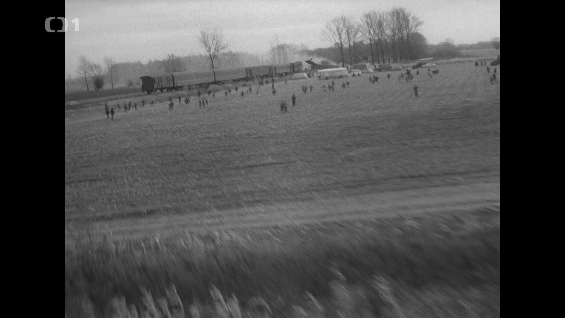 Na kolejích čeká vrah 1970 CZ dab 1080p mkv