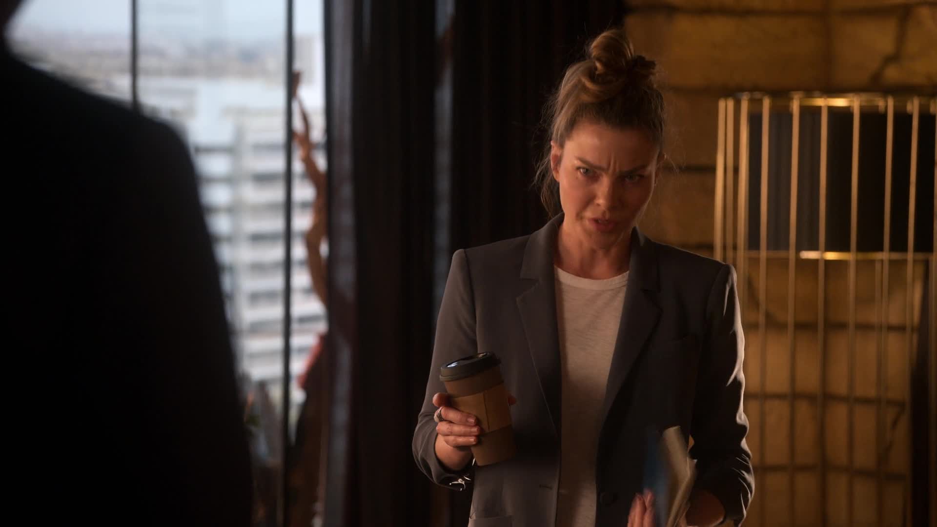 Lucifer S06E04 10 2021 CZ dab 1080p Otcovství mkv