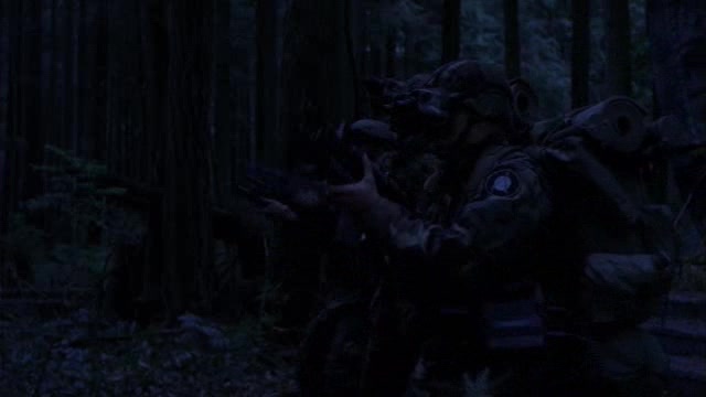 SG1 01x05 Mezi svetlem a tmou Nerez avi