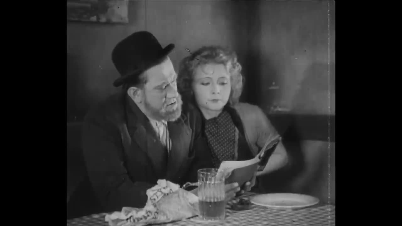 1932 Růžové kombiné (Leo Marten, 1932, celý film) mp4