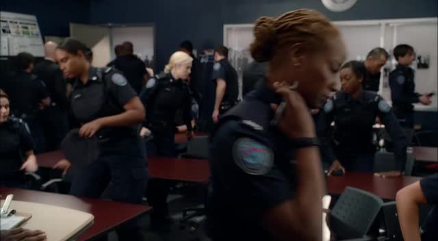 Policejní bažanti 02x09 Bomba avi