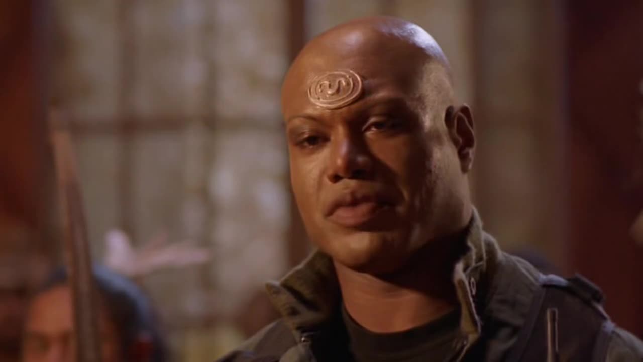 Hvězdná brána SG1 S02E14 Svatý kámen mkv