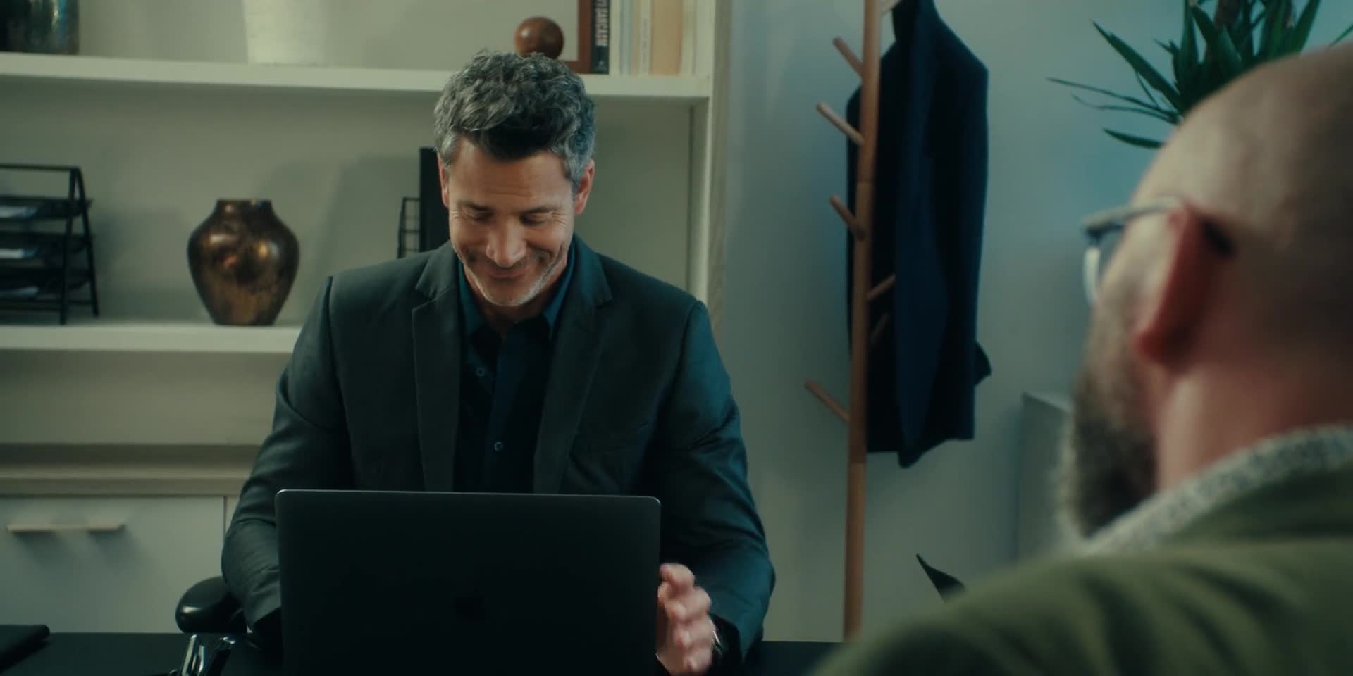 Polosladší   Semi Soeter 2025 1080p WEBRip x264 AAC5 1 CZ titulky mp4