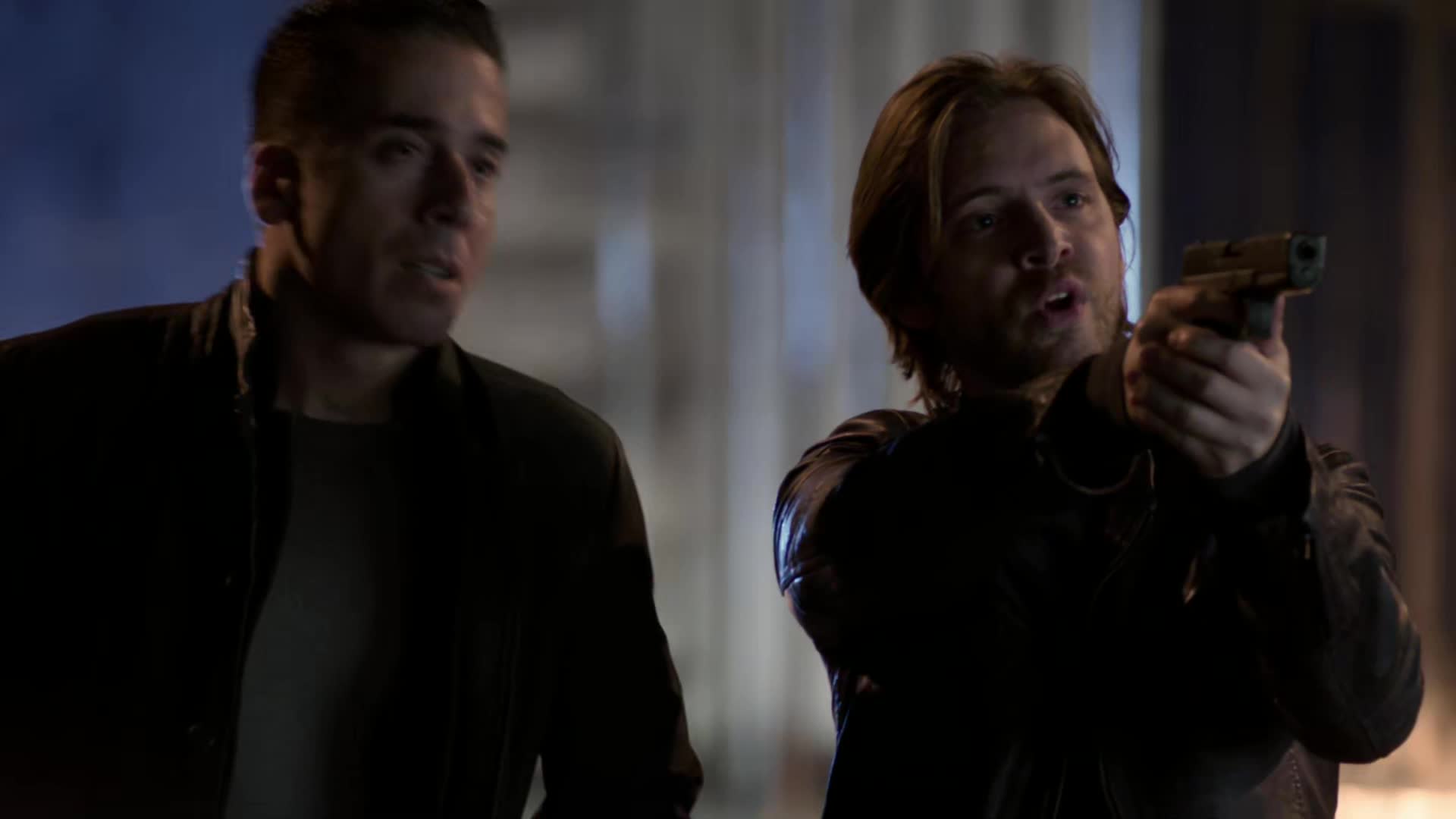 12 opic S02E01 13 2016 CZ dab 1080p Rok opice mkv