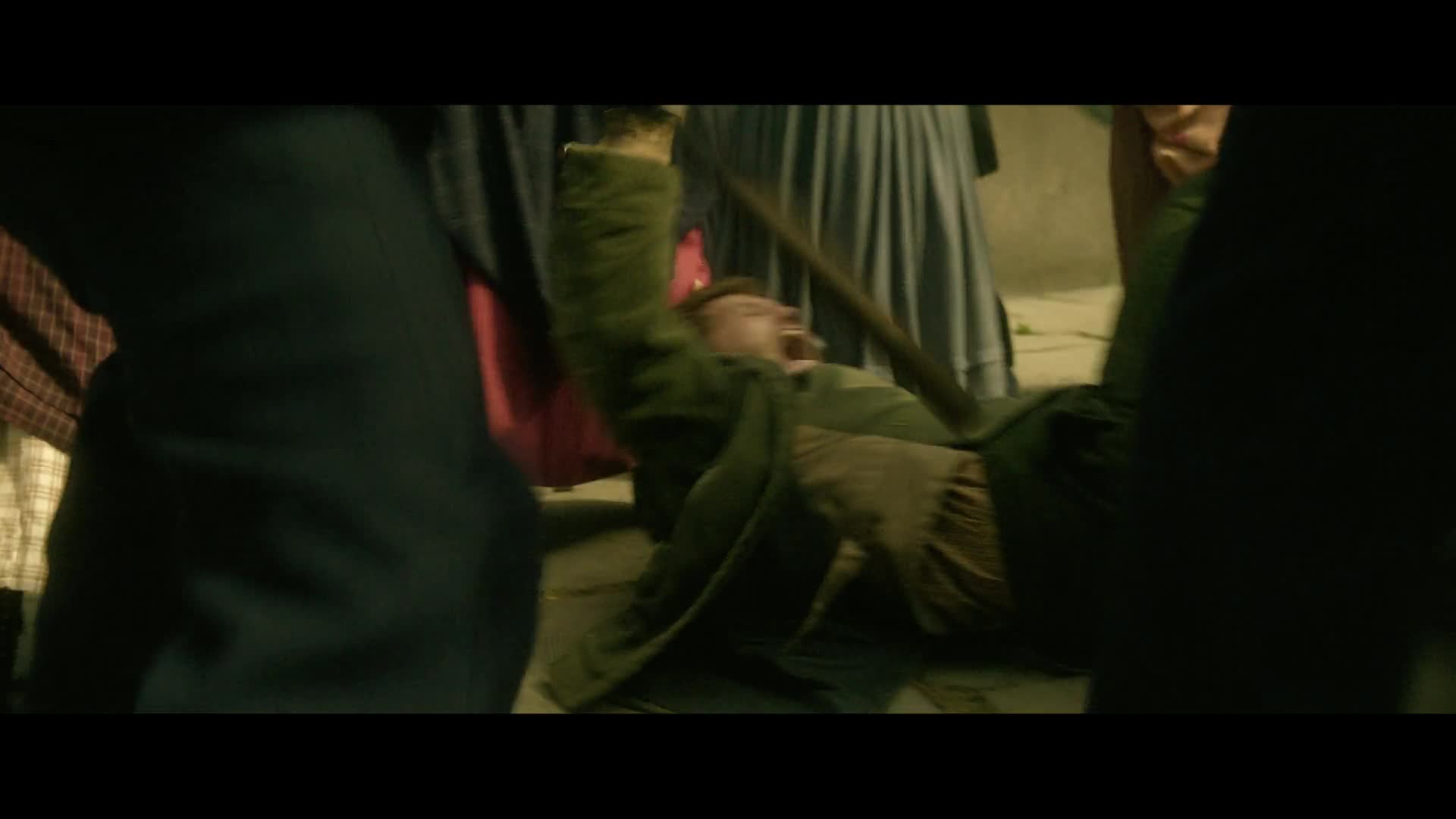 Rod Guinnessů S01E01 {2025} drama AAC 5 1 1080p CZ dabing mkv