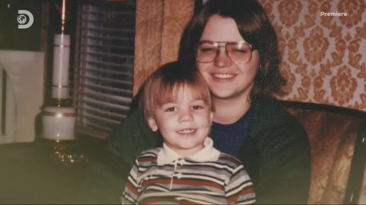 Královna pervitinu S01E01 03 2021 CZ dab 720p Jmenuji se Lori Arnoldova mkv