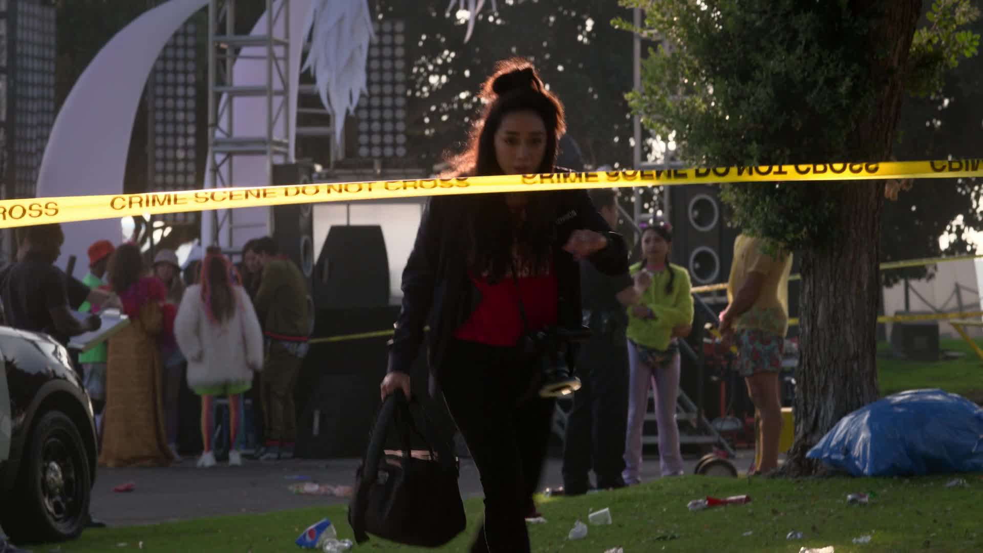 Lucifer S05E06 16 2020 CZ dab 1080p BlueBallz mkv