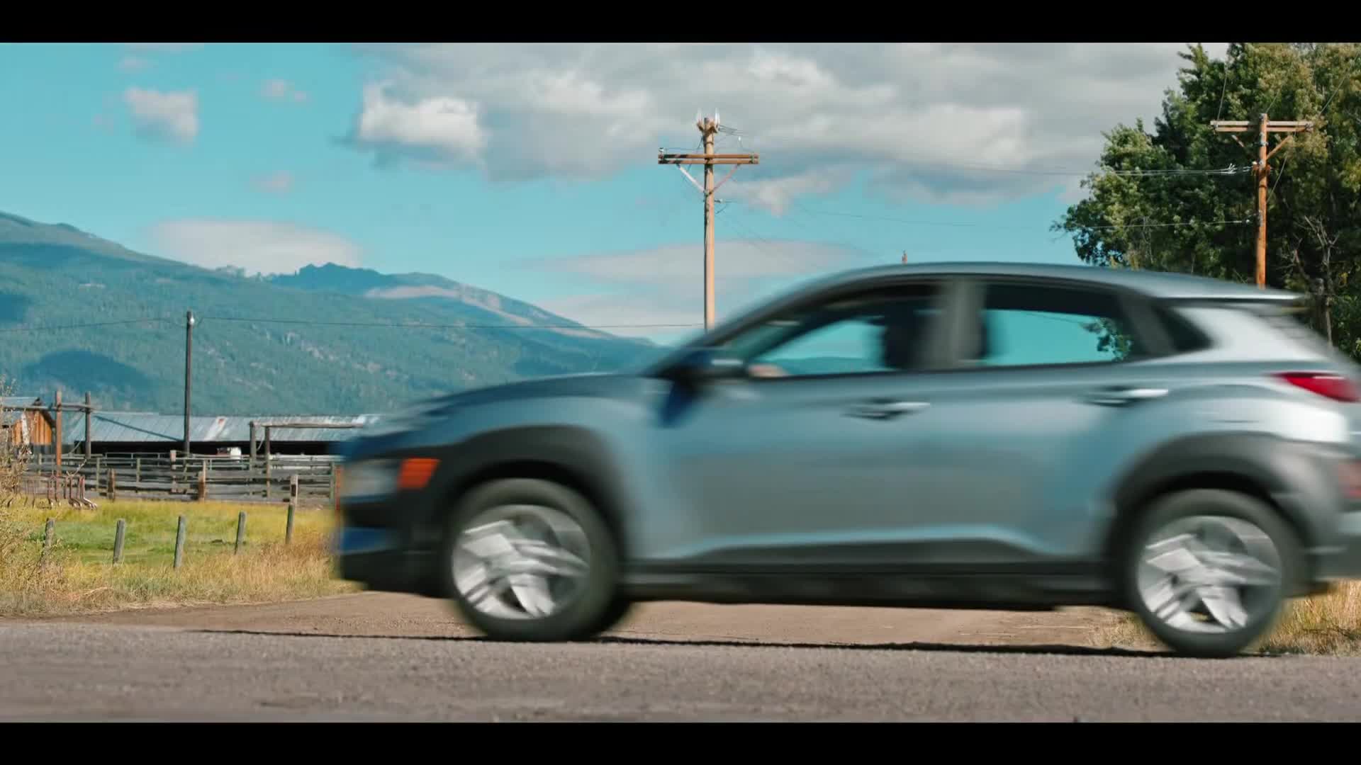Yellowstone S04E01 CZ dabing mp4