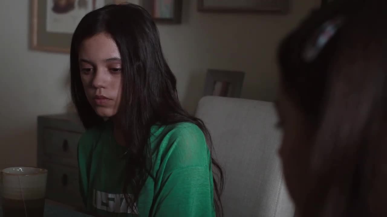 Následky (Jenna Ortega,Maddie Ziegler,Niles Fitch 2021 Dráma Bdrip 1080p ) Cz dabing mkv