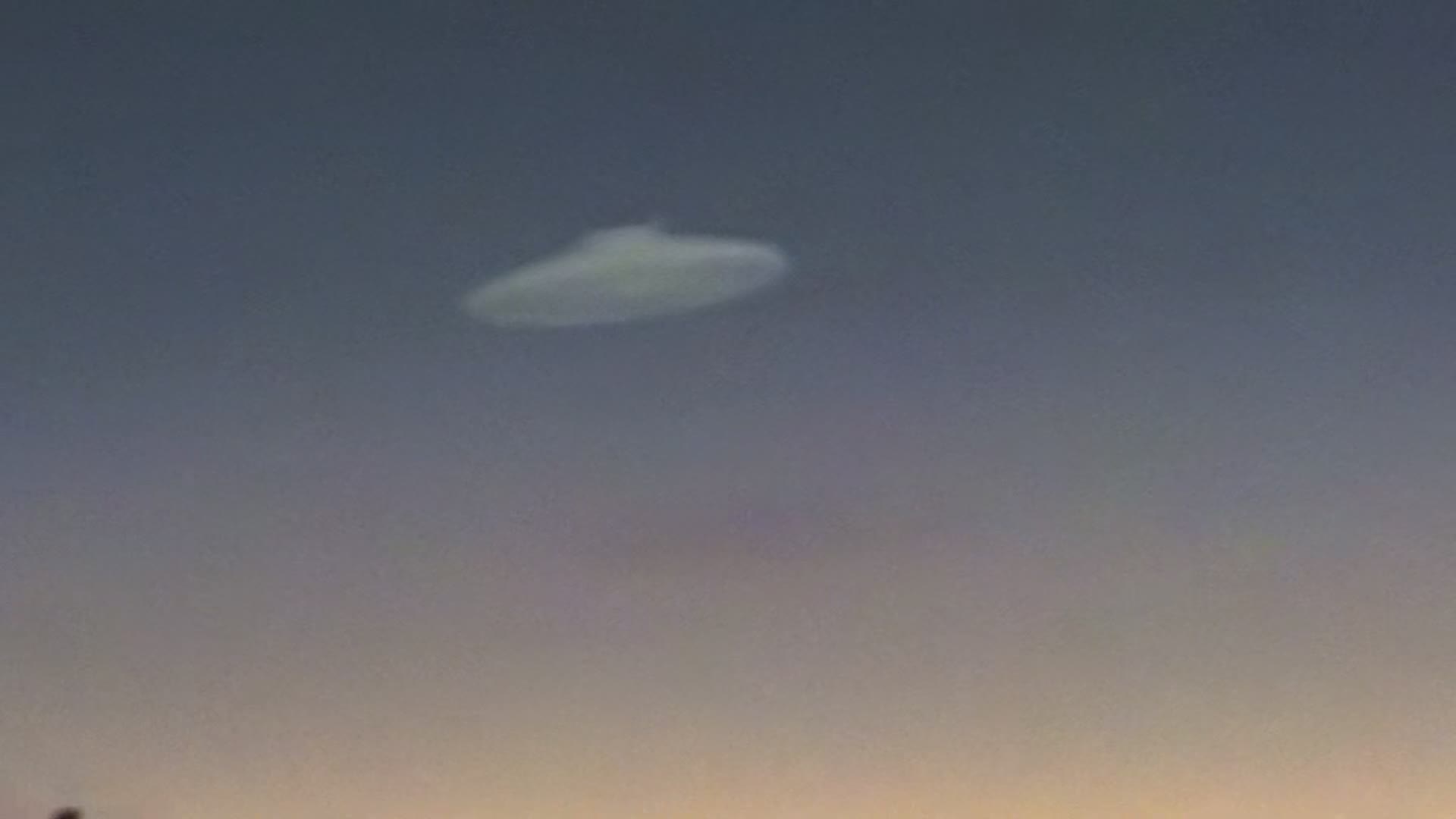 Akta X S05E11 20 1997 CZ dab Vypínač mkv