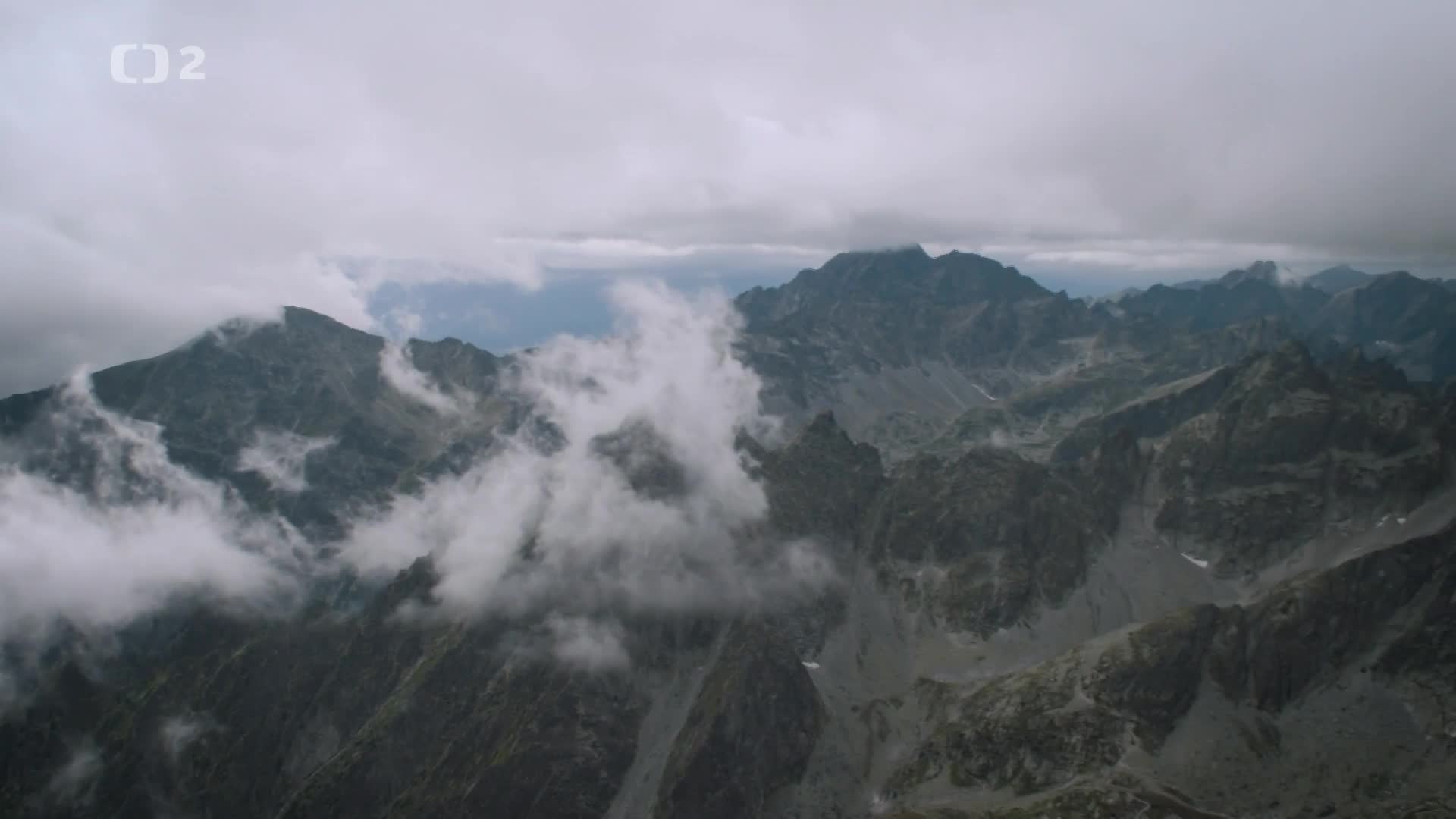 Za oponou velehor   Tři životy horolezkyně Diny Štěrbové {2025} dokumentární 1080p mkv