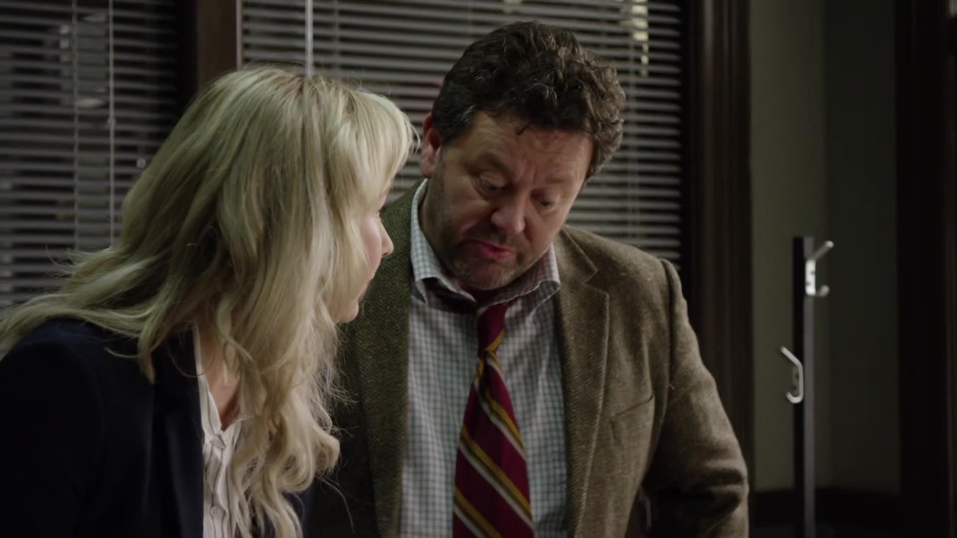 Vraždy v Brokenwoodu S02E01 Vražedná krajka CZ mkv