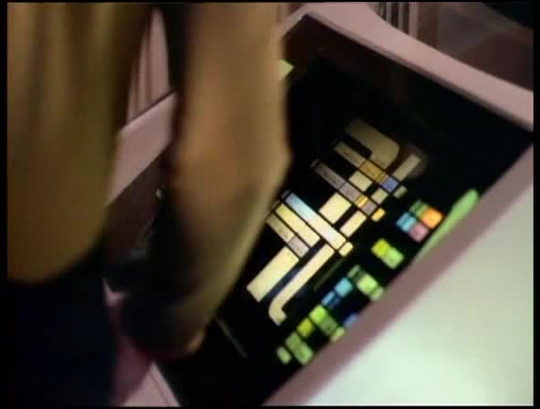 Star Trek Nová generace S01E22 Slupka všeho zla CZ dabing mp4