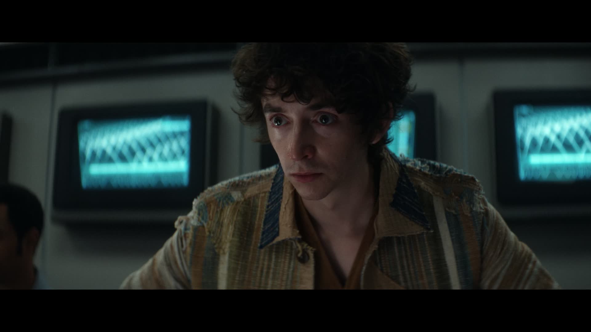 Vetřelec: Země S01E04 {2025} sci fi, horor, thriller AAC 5 1 1080p CZ dabing mkv