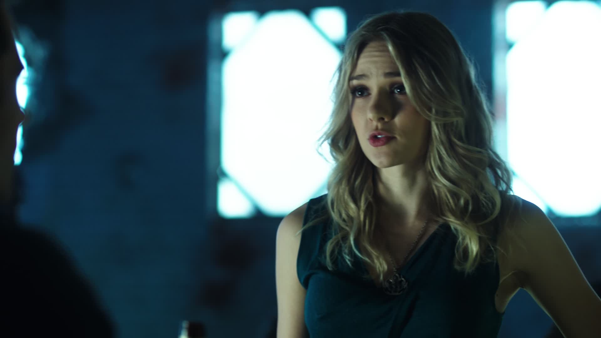 Killjoys Vesmírní lovci S02E05 10 2016 CZ dab 1080p Tajemná mlha mkv