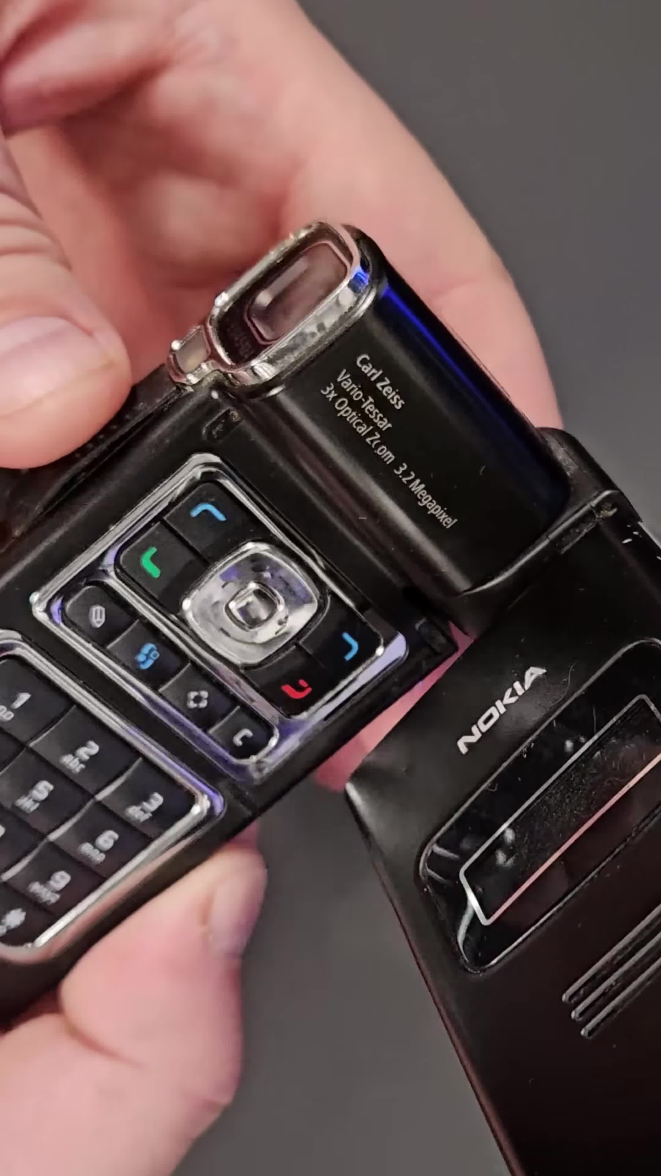 70 N93 upoutávka na retrorecenzi oldnokia smartphone mobilelegends wintage techretro millennial mp4