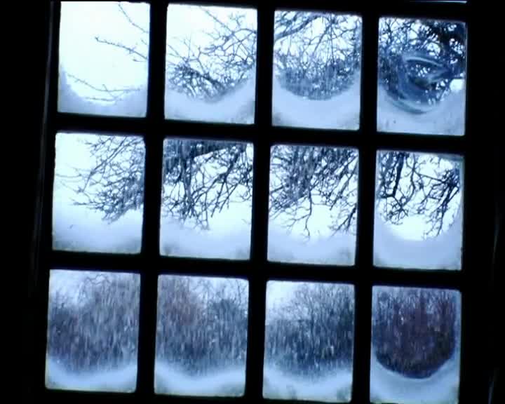 Minuscule S01 No Luck (en 576p) mp4