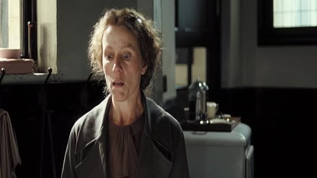 Velký den slečny Pettigrewové (Frances McDormand,Amy Adams,Ciarán Hinds 2008 Komedie Romantický Bdrip 1080p ) Cz dabing mp4
