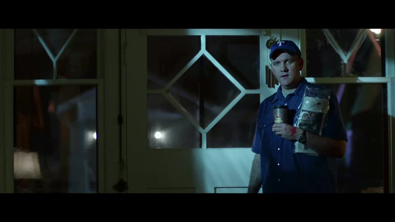 V utajení Hlavně nenápadně (Miley Cyrus, Jeremy Piven, Josh Bowman 2012 Akční Komedie Bdrip 1080p ) Sk dabing mp4