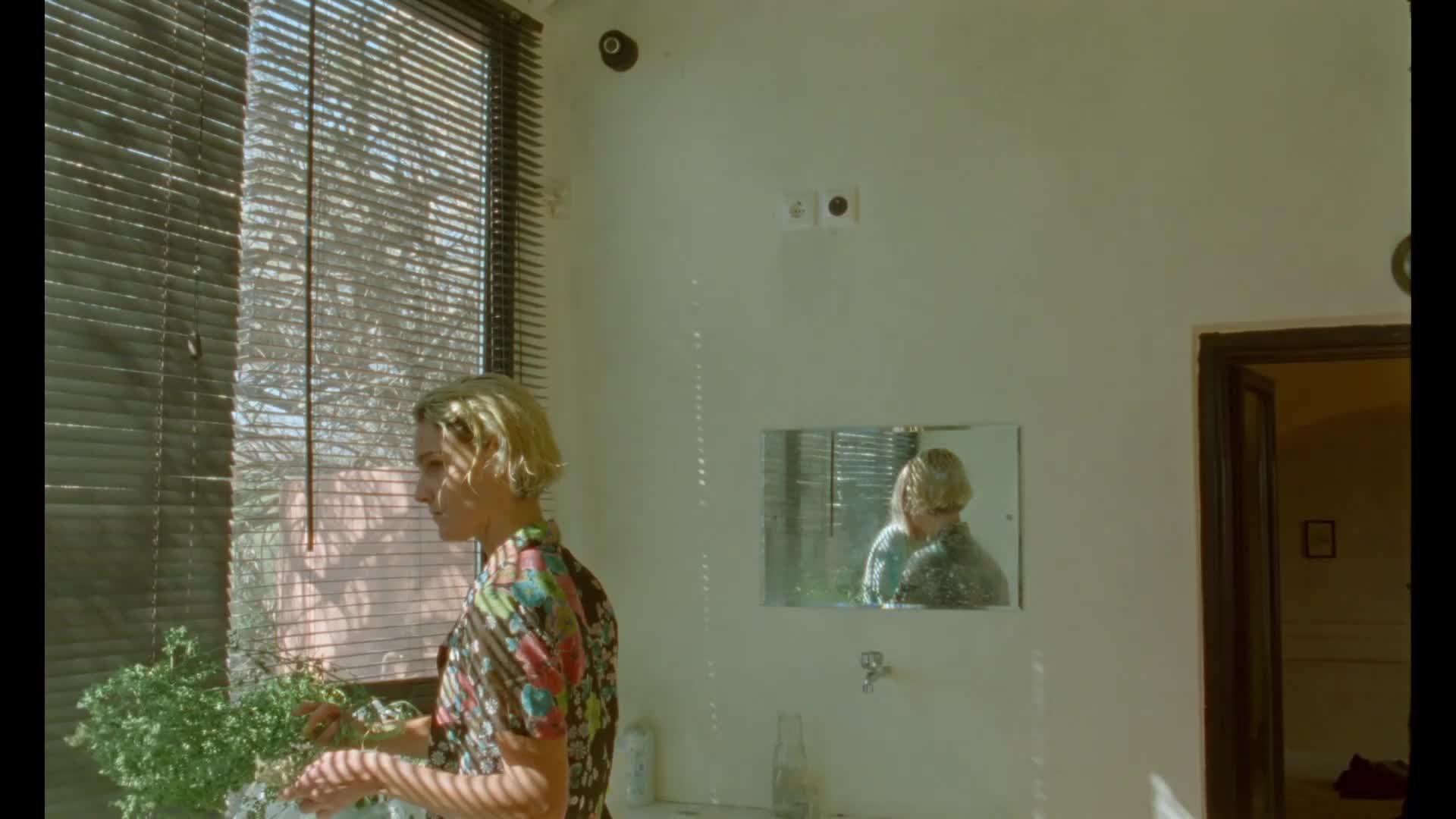 Žena z bazénu 2024 CZ dab 1080p mkv