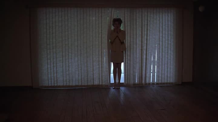 Americká krása 1999 CZ dab 320p avi