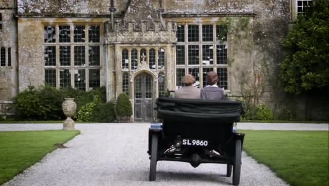 Návrat mrtvých (Michelle Dockery, Dan Stevens, Sue Johnston 2009 Dráma Horor Bdrip 1080p ) Cz dabing avi