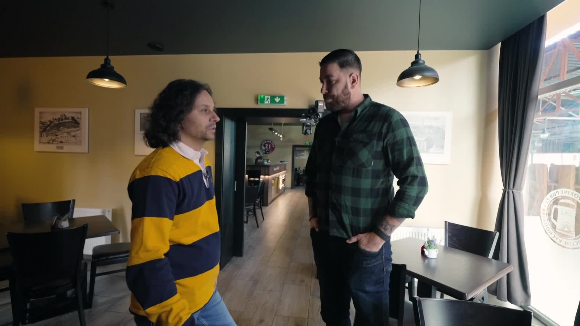 Na nože (SK) S04E07 16 2025 CZ dab 1080p Javorina Pub 21 mp4